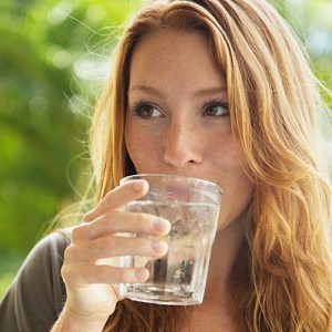 تاثیر نوشیدن آب بر رفع خستگی