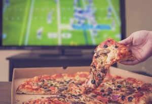 افزایش وزن با خوردن هنگام تماشای تلویزیون