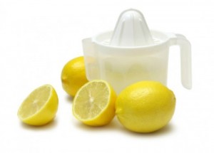 تاثیر آب لیمو در روشن کردن پوست