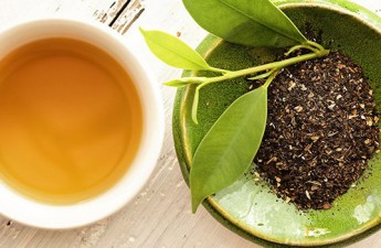 آیا نوشیدن چای سبز به افزایش متابولیسم بدن کمک می‌کند؟