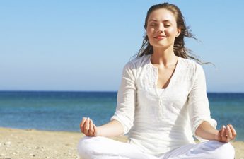 سلامت روح و جسم را با یوگا تضمین کنید