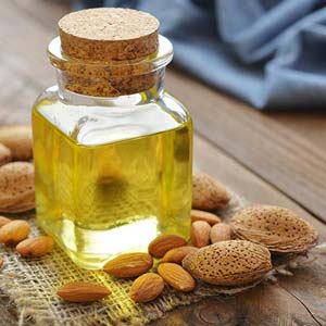 ترکیب روغن بادام و روغن درخت چای