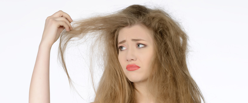 علت خشکی کاذب پوست سر و چربی بیش‌ازحد موها چیست؟