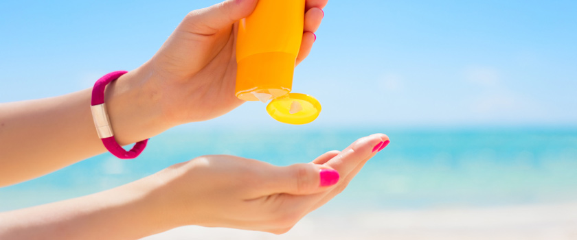 ۷ اشتباه بزرگ در استفاده از کرم های ضد آفتاب
