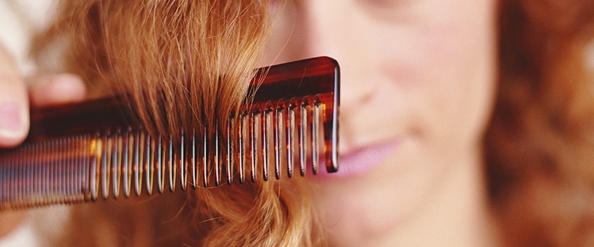 بررسی اصلی ترین دلایل ریزش مو در آقایان و خانم ‌ها