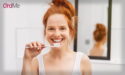 نقش مسواک و در بهداشت دهان و دندان ما