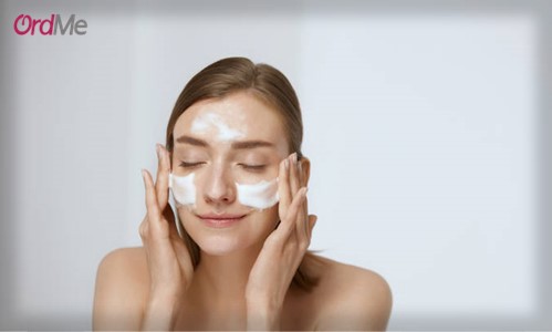 پوست صورت خود را عمیق و درست بشویید