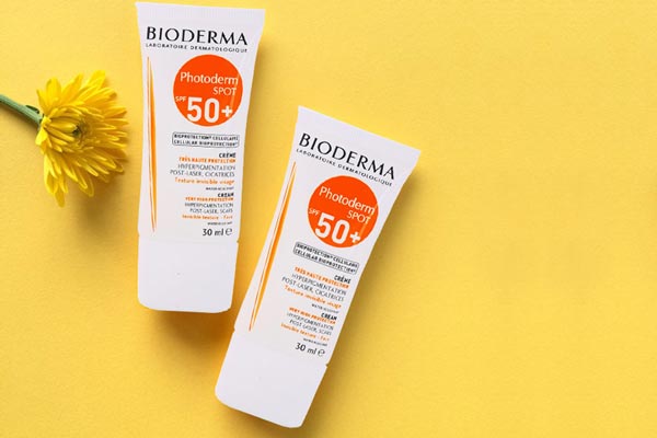 کرم ضد آفتاب فاقد چربی فتودرم اسپات BIODERMA SPF 50